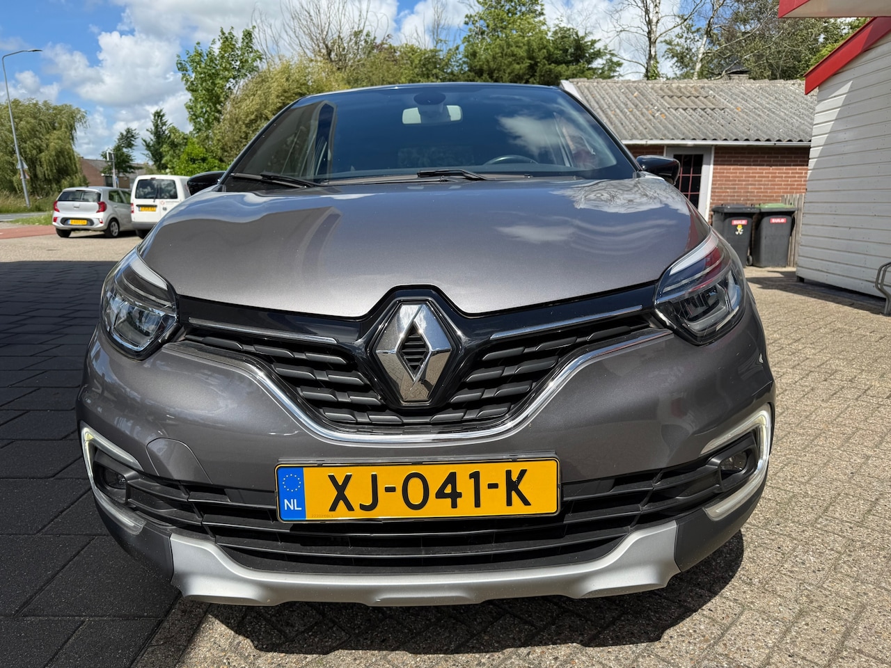 Renault Captur - 1.2 TCe Intens / Parkeersensoren / Bluetooth / Airco / Automaat - AutoWereld.nl