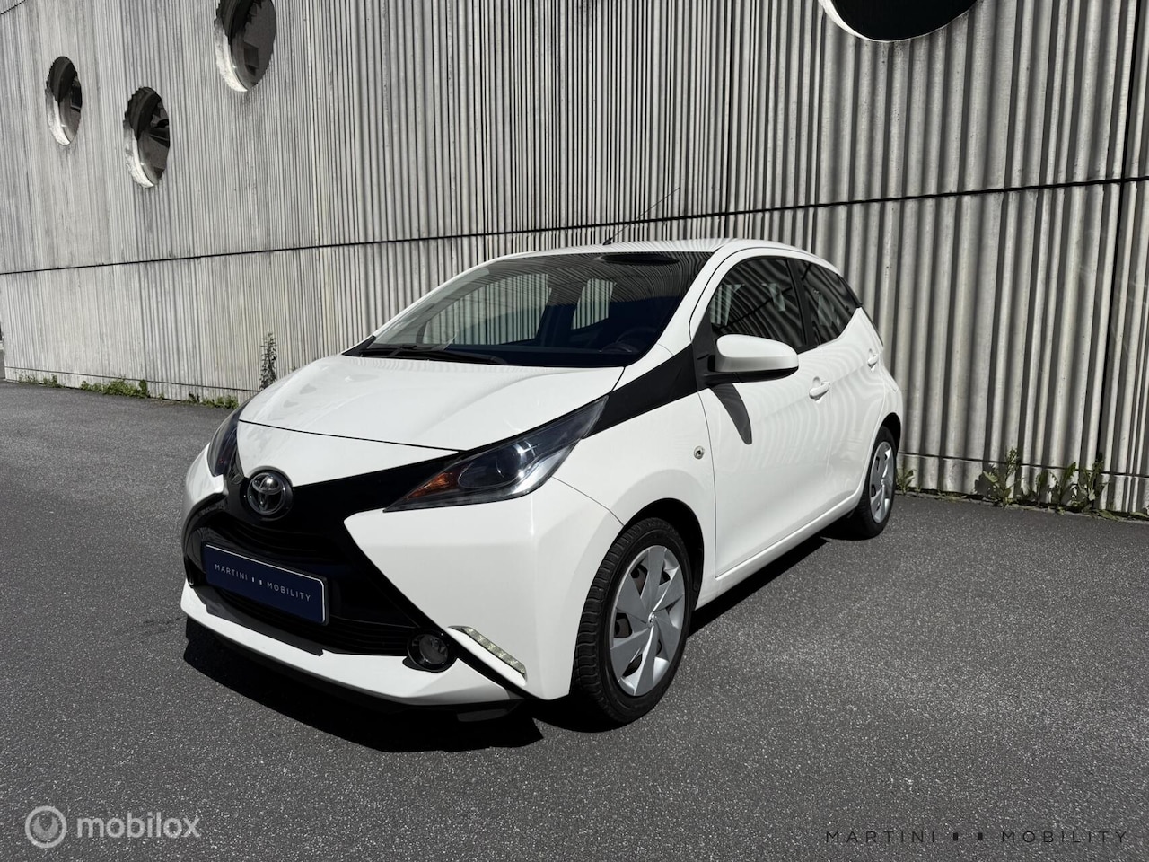 Toyota Aygo - 1.0 VVT-i X-play|1e eig|5-Drs|Airco|Camera| - AutoWereld.nl