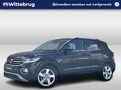 Volkswagen T-Cross - 1.0 TSI 110PK Style / LED / Digitale Cockpit / Stoelverwarming / Parkeersensoren V+A / Key