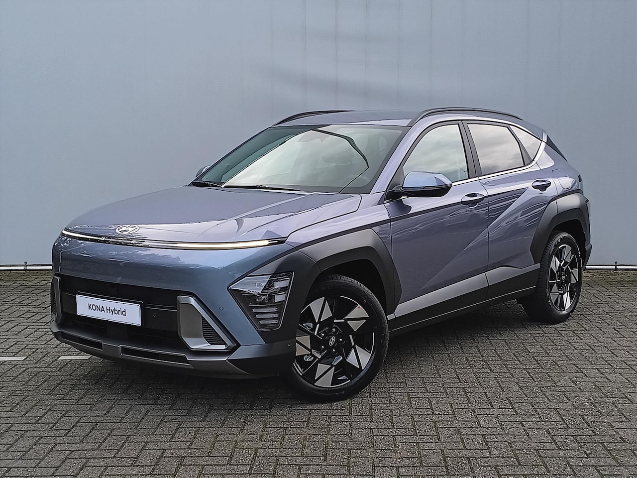 Hyundai Kona - 1.6 GDI HEV 138pk DCT Premium | Direct Leverbaar - AutoWereld.nl