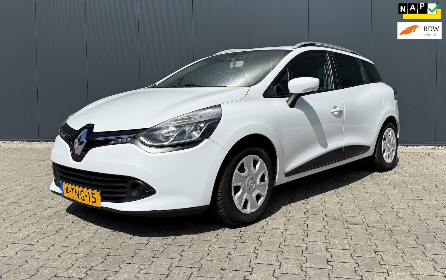 Renault Clio Estate - 1.5 dCi ECO Expression Airco Cruise APK NAP - AutoWereld.nl