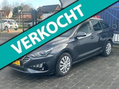 Hyundai i30 Wagon - 1.0 T-GDi MHEV Comfort / APPLE CARPLAY / STOEL-STUURVERWARMING / KEYLESS / CAMERA