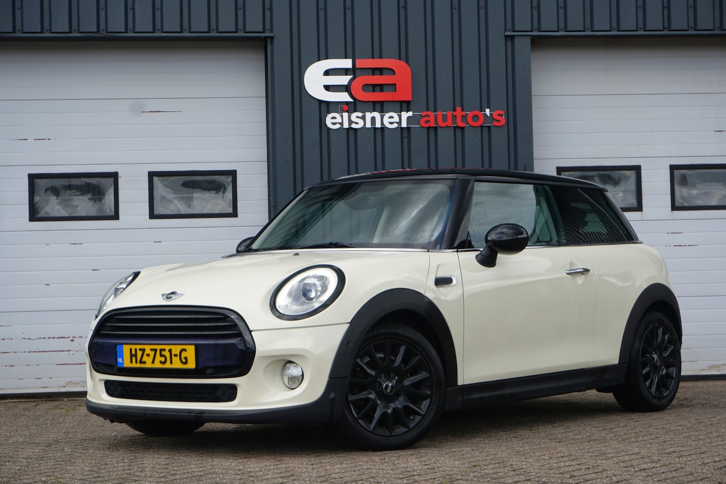 MINI 3-Deurs - 1.5 Cooper Chili | NAVI | STOELVERW. | XENON/LED |CLIMATE | PDC | - AutoWereld.nl
