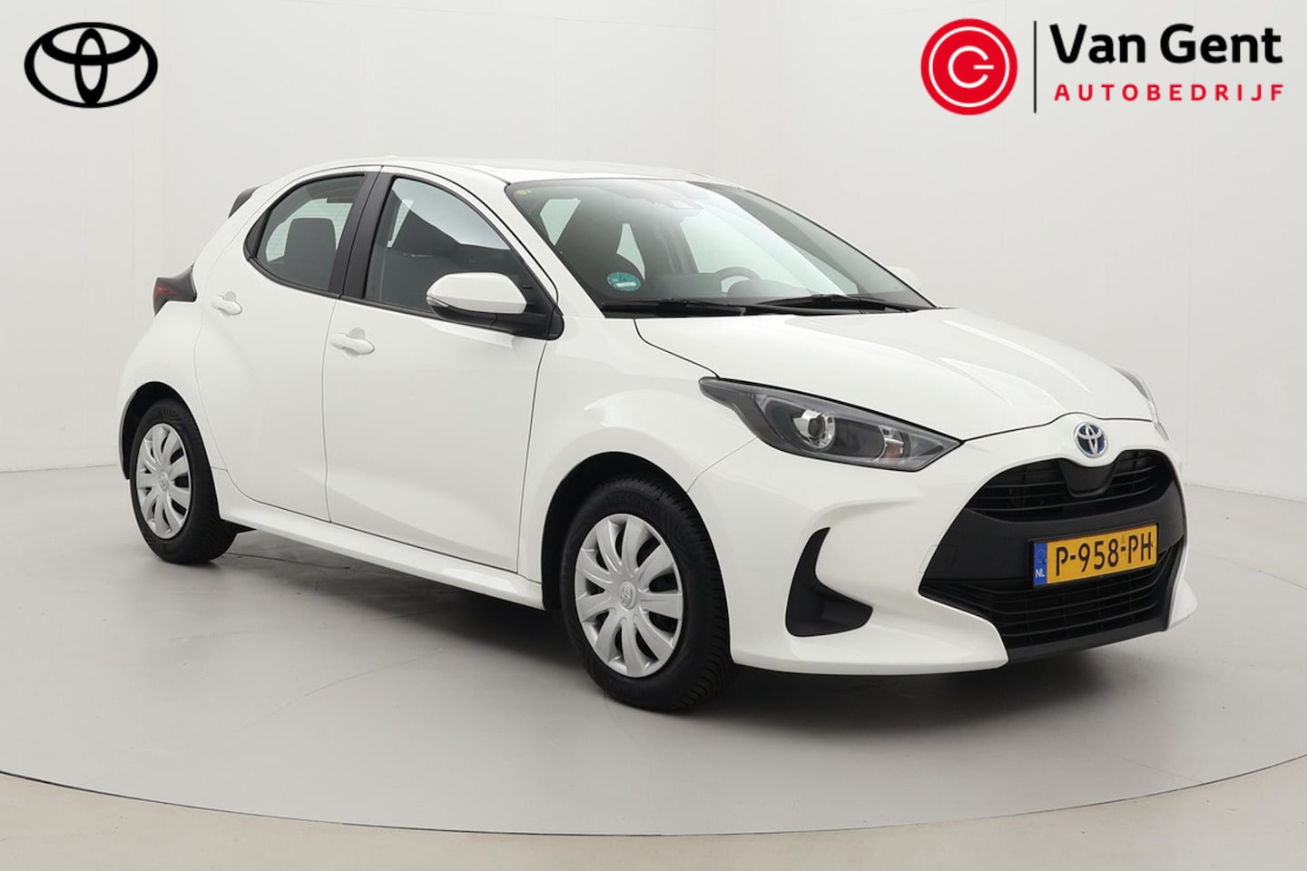 Toyota Yaris - 1.5 Hybrid Active | Apple Carplay / Android Auto | Adaptive Cruise | Clima | Camera | Rijs - AutoWereld.nl