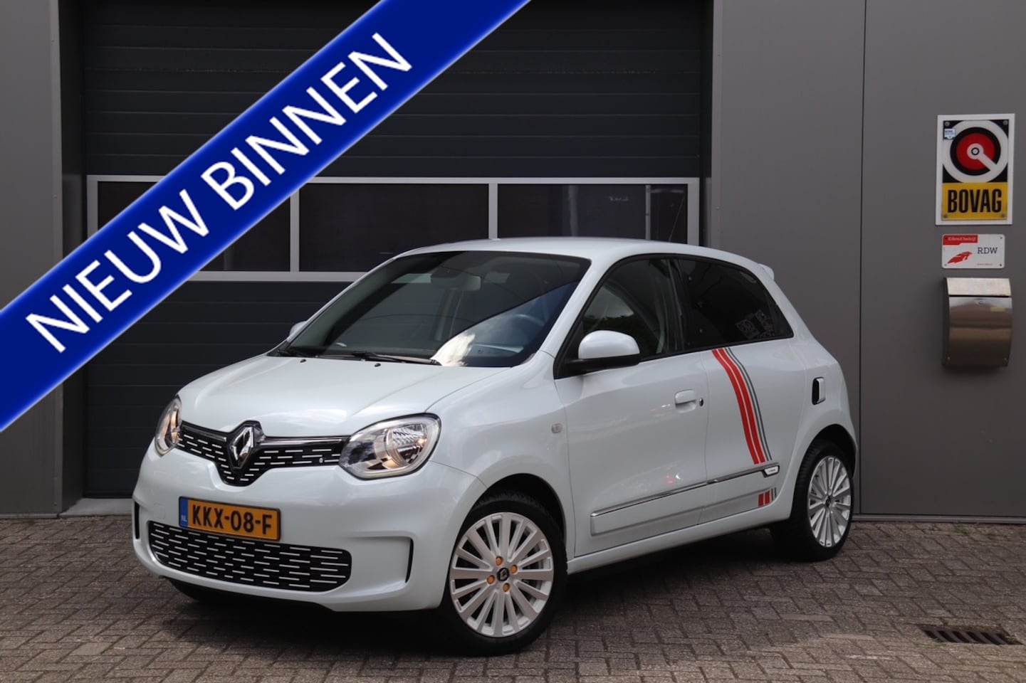 Renault Twingo Z.E. - R80 Série Limitée Vibes R80 Série Limitée Vibes, Stoelverwarming, Camera, Carplay, Cruise, Navi - AutoWereld.nl