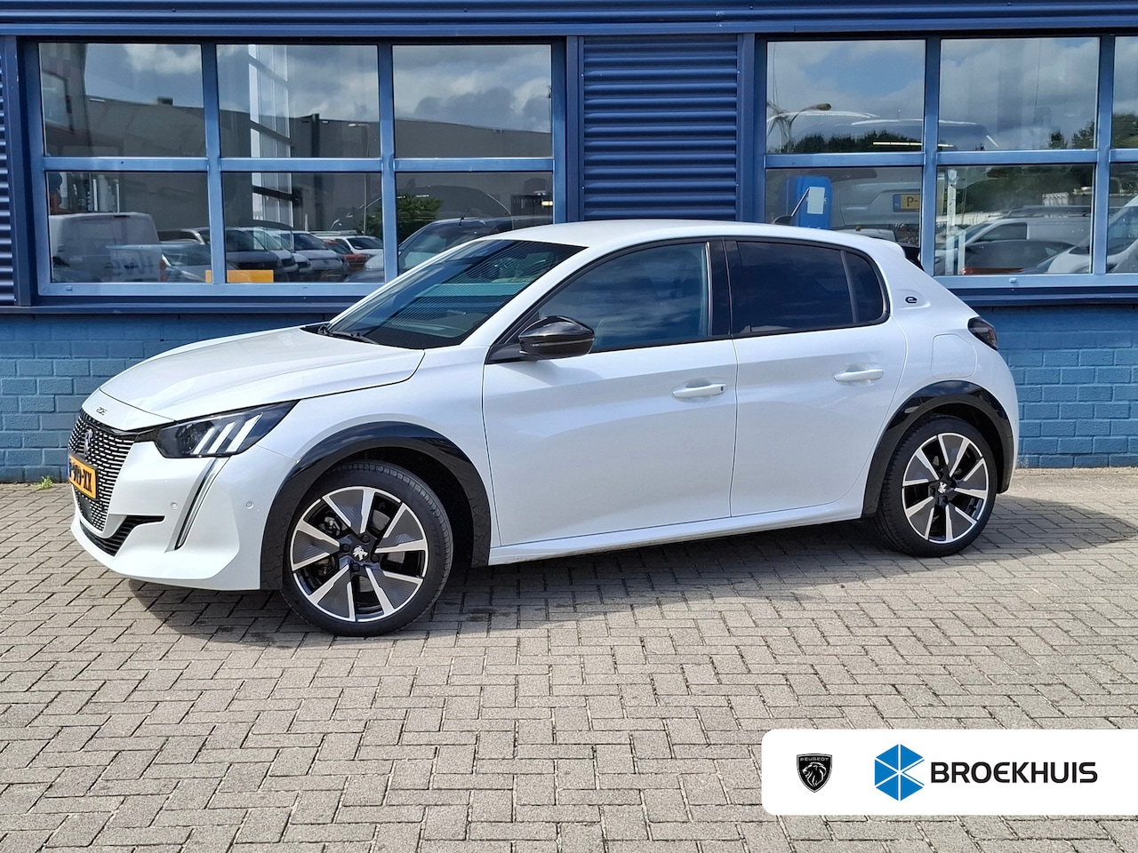 Peugeot e-208 - GT - AutoWereld.nl