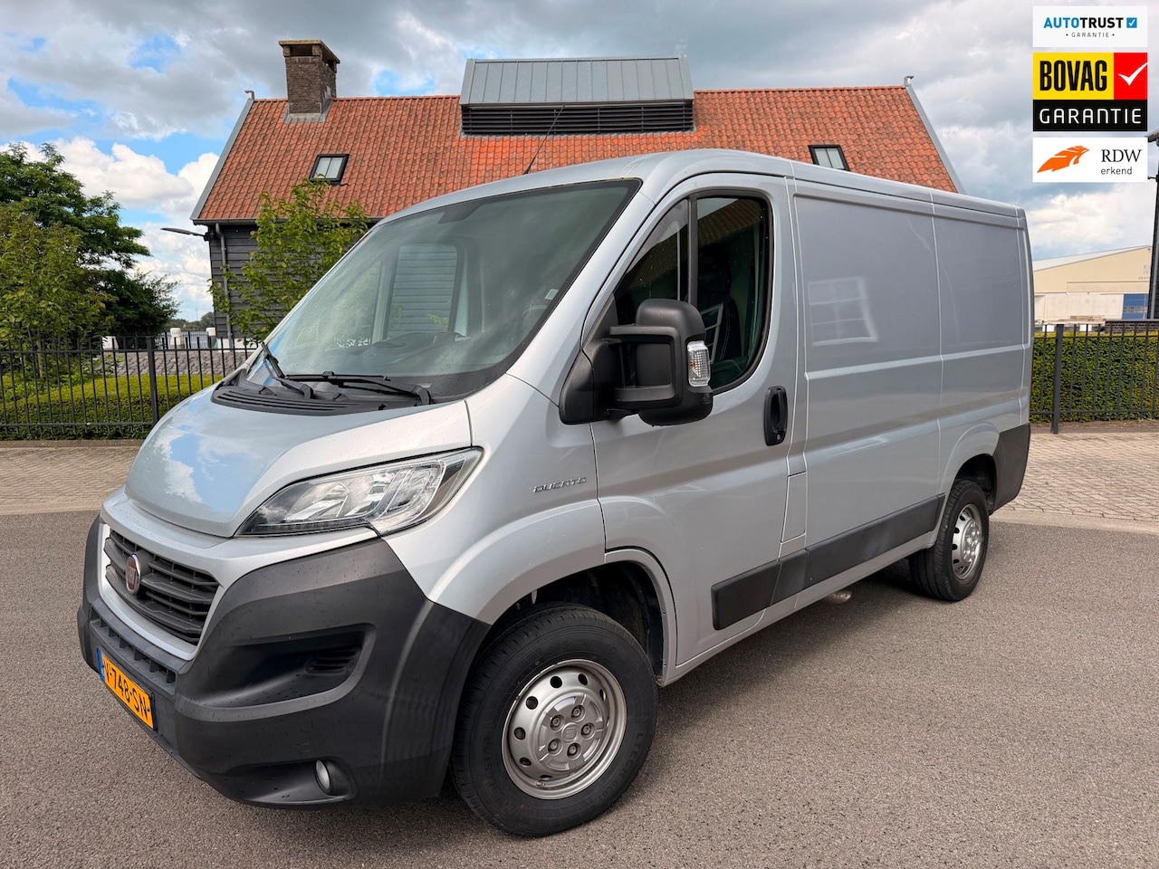 Fiat Ducato - 30 2.3 MultiJet 130PK L1H1 AIRCO/ECC NAVIGATIE SCHUIFDEUR TREKHAAK - AutoWereld.nl