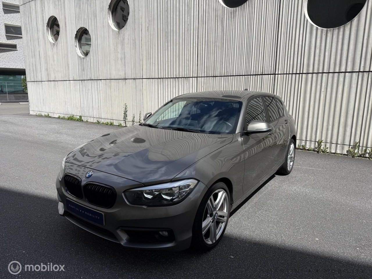 BMW 1-serie - 118i LCI|5Drs|NAP|Automaat|Cruise|Clima|Carplay| - AutoWereld.nl