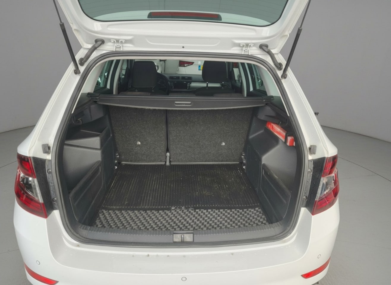 Skoda Fabia Combi - 1.0 TSI Clever 1.0 TSI Clever, Clima, PDC, Cruise, LM, Led, Xenon, NAP