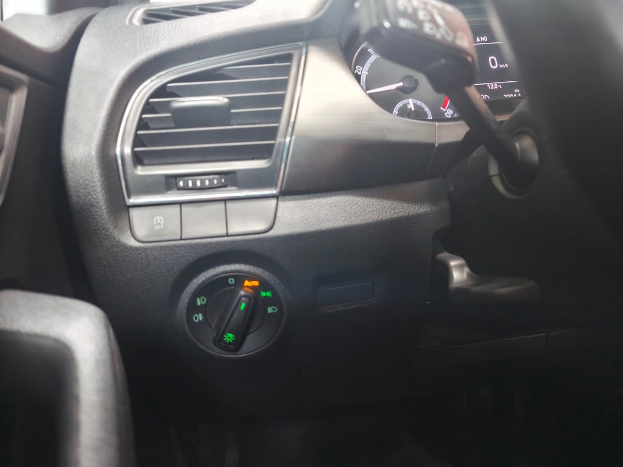 Skoda Fabia Combi - 1.0 TSI Clever 1.0 TSI Clever, Clima, PDC, Cruise, LM, Led, Xenon, NAP