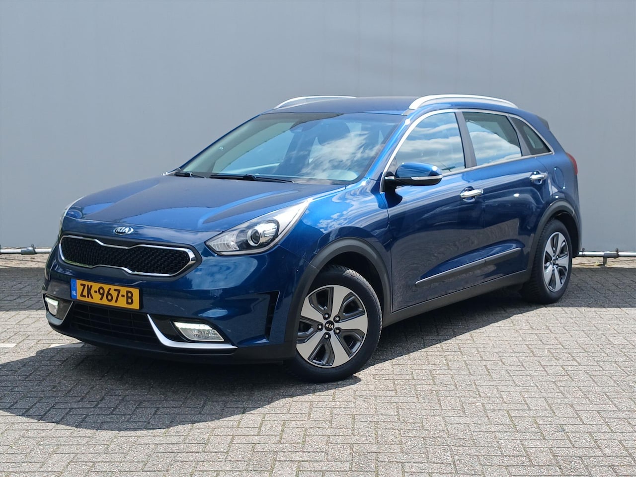 Kia Niro - 1.6 GDi Hybrid DynamicLine I Trekhaak - AutoWereld.nl
