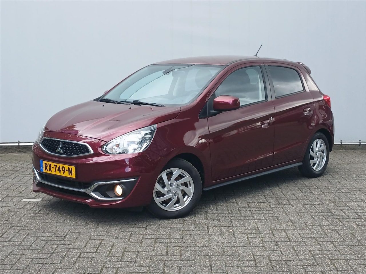 Mitsubishi Space Star - 1.0 MIVEC 71PK Go Intense - AutoWereld.nl