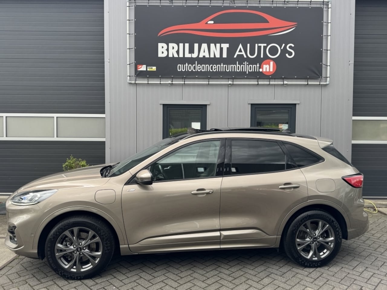 Ford Kuga - 2.5 PHEV Titanium 2.5 PHEV Titanium - AutoWereld.nl