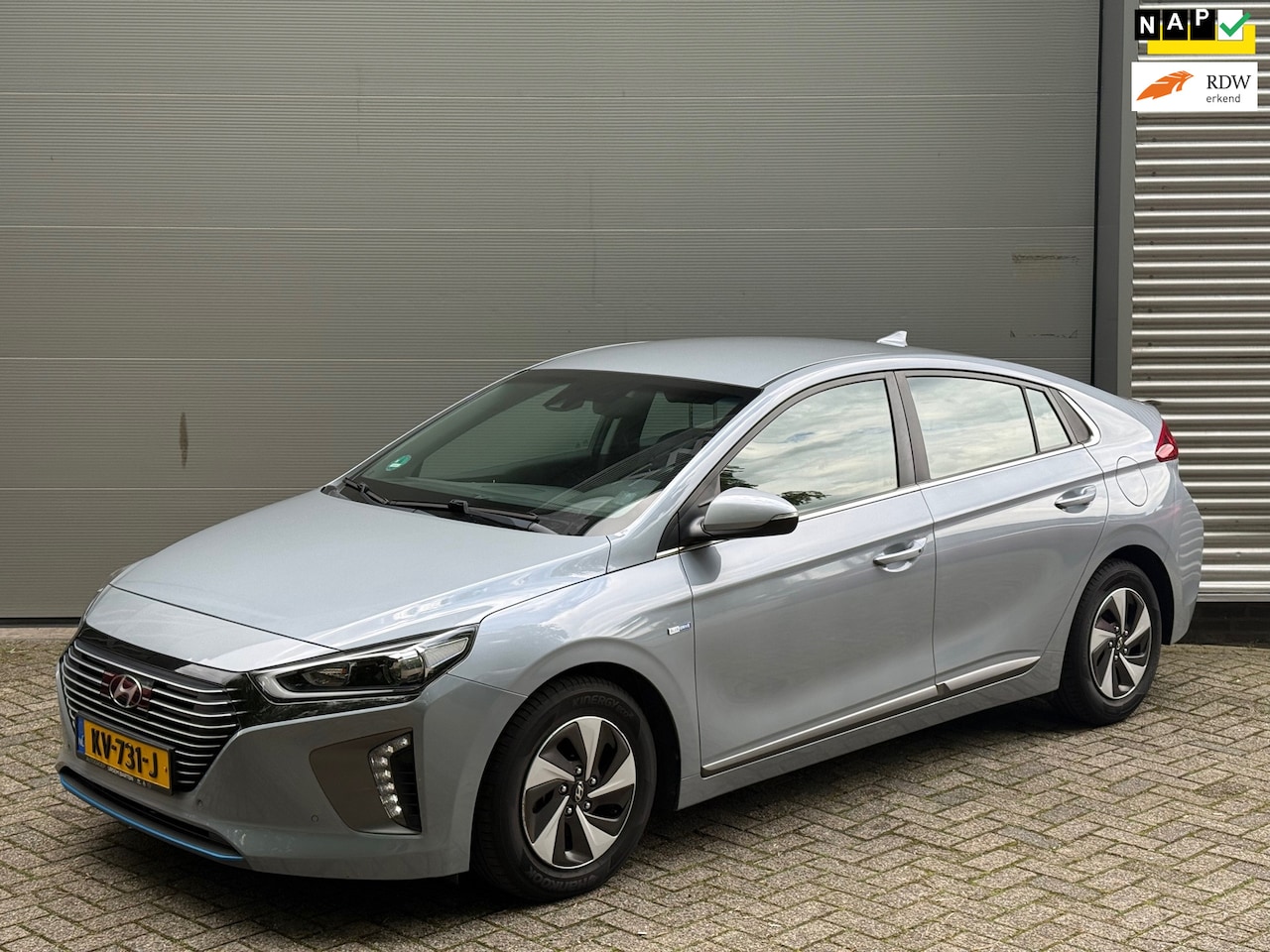 Hyundai IONIQ - 1.6 GDi Hybride Comfort l VDOH l Camera l Navi l Cruise l Xenon l Rijdt & Schakelt zeer go - AutoWereld.nl