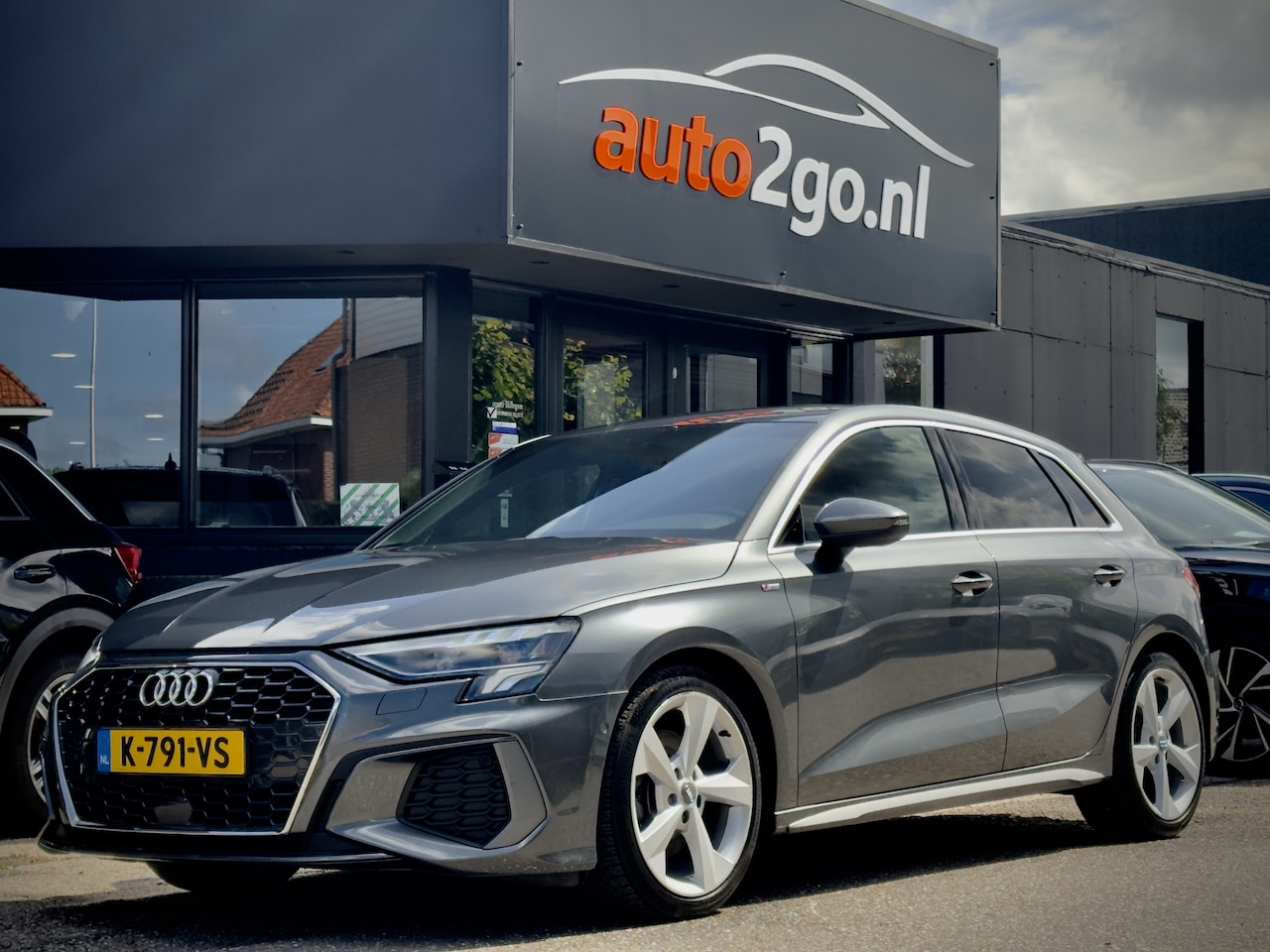 Audi A3 Sportback - 35 TFSI AUT7 2X S-LINE EDITION ONE NAVI CAMERA DIGI-DASH APPLE-CARPLAY LED LMV PDC - AutoWereld.nl