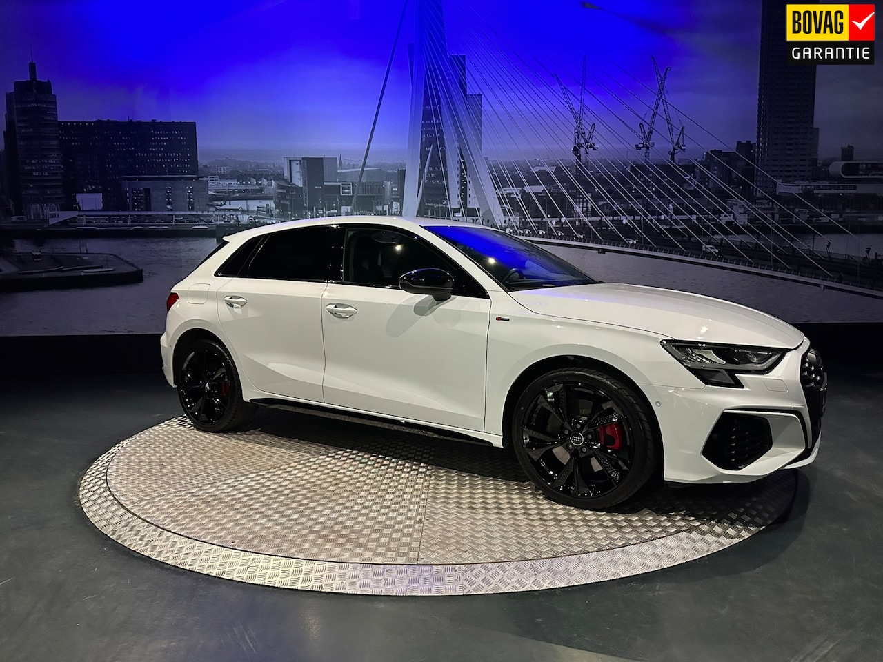 Audi A3 Sportback - 45 TFSI e S edition Competition *Navi*Camera*ACC* - AutoWereld.nl