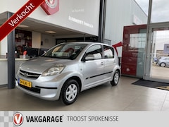 Subaru Justy - 1.0 Black & White, Leder, 5 Zits, Dealeronderhouden, Airco, Trekhaak, Elektrischpakket,