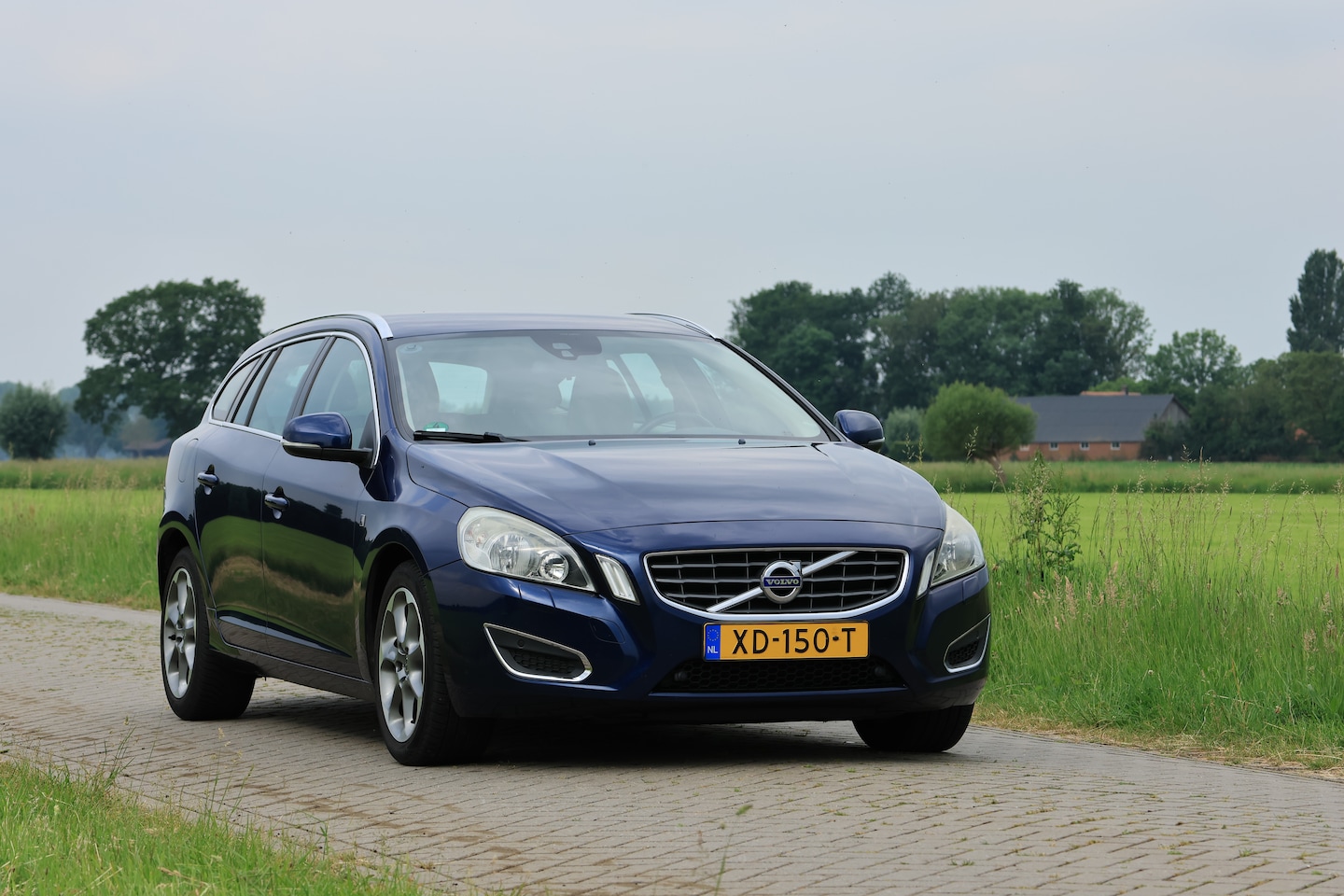 Volvo V60 - 2.0 D3 Ocean Race Leder - Nette auto - AutoWereld.nl