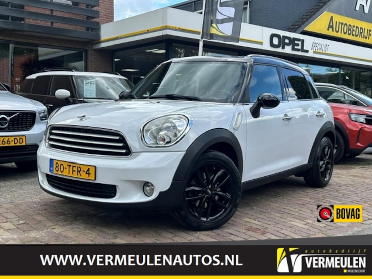 MINI Countryman - 1.6 122PK Cooper Salt + 17"/ Airco/ Cruise/ Audio/ Bluetooth/ NL auto - AutoWereld.nl