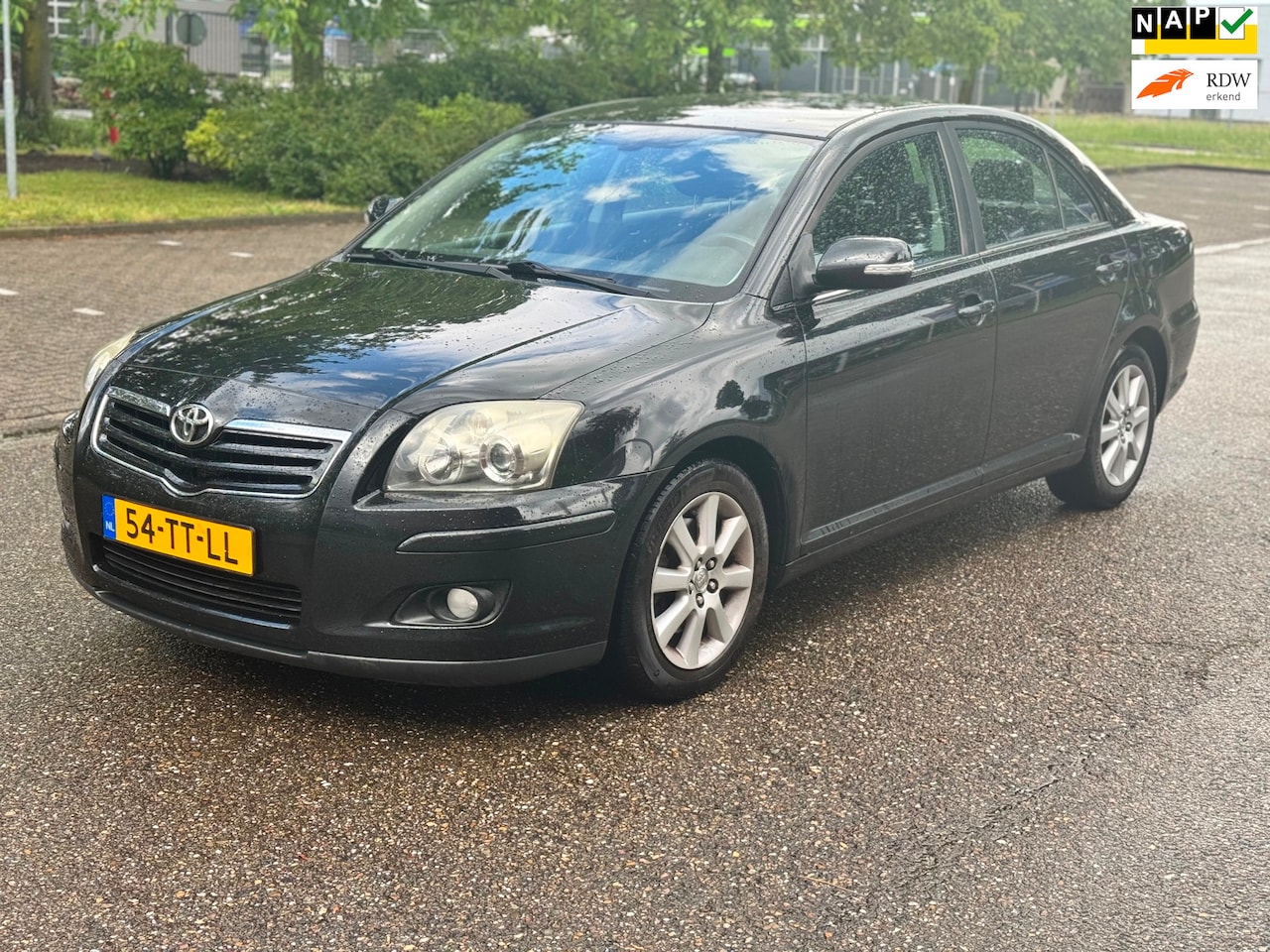 Toyota Avensis - 2.0 VVTi Luna 2.0 VVTi Luna - AutoWereld.nl