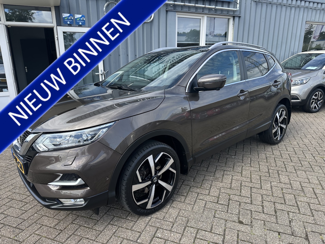 Nissan Qashqai - 1.3 DIG-T Tekna panoramadak - AutoWereld.nl