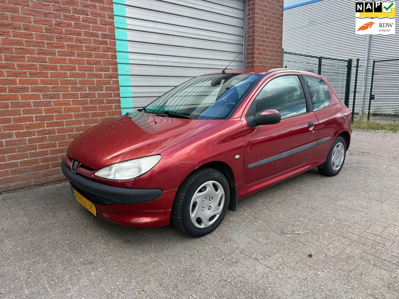 Peugeot 206 - 1.4 XT 3-deurs automaat Bj:2000 NAP! - AutoWereld.nl