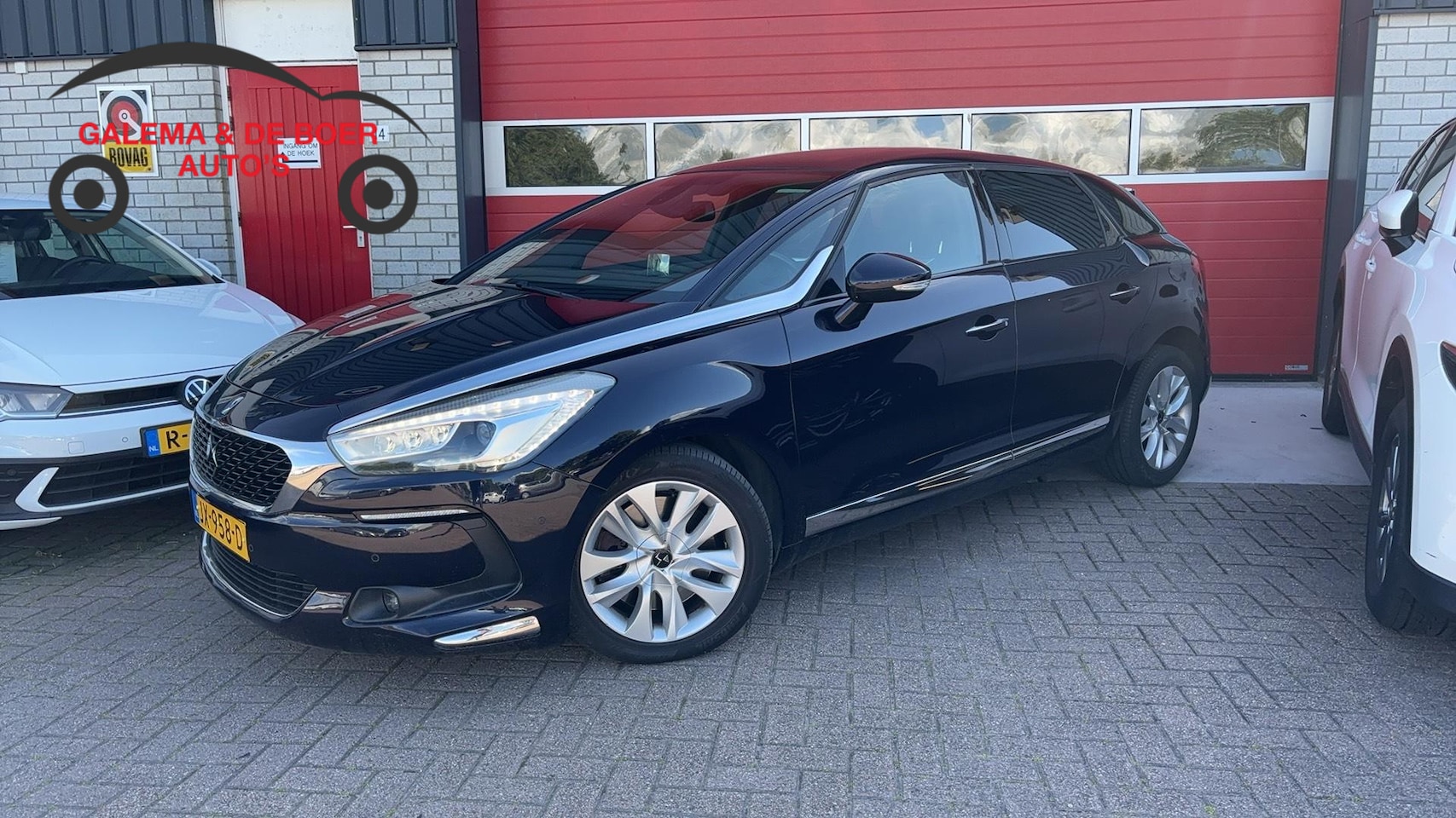 Citroën DS5 - 2.0 BlueHDi Business Executive FULL LED / CAMERA / LEDER / STOELVERW / DENOM AUDIO / PANOR - AutoWereld.nl