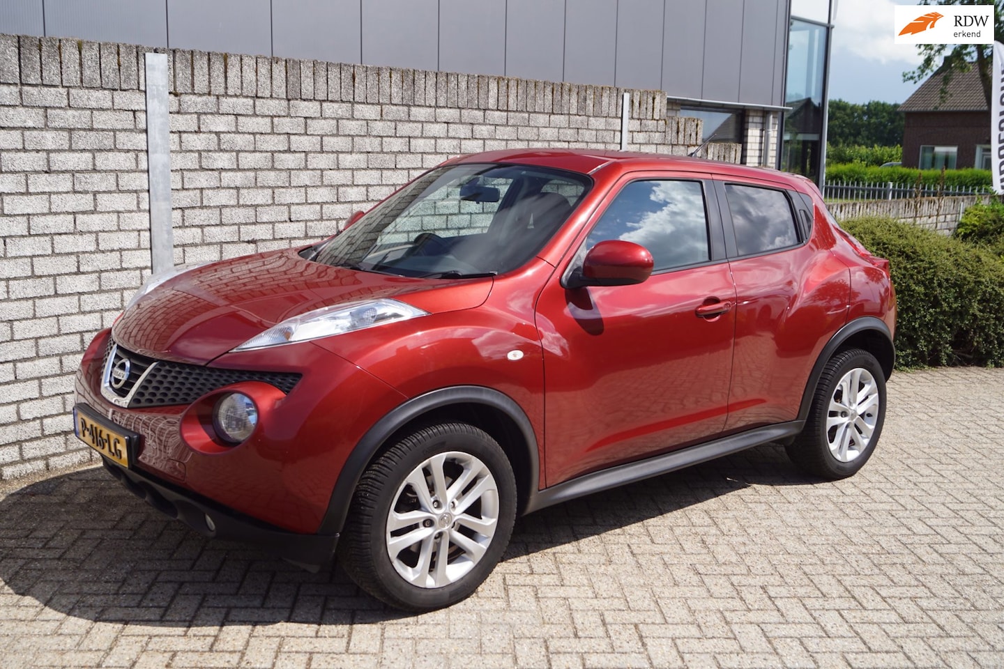 Nissan Juke - 1.6 Acenta Sportst Apple Carplay met Navi Clima Cruise 4x Elektrisch Ramen LMV 17 Rechts G - AutoWereld.nl
