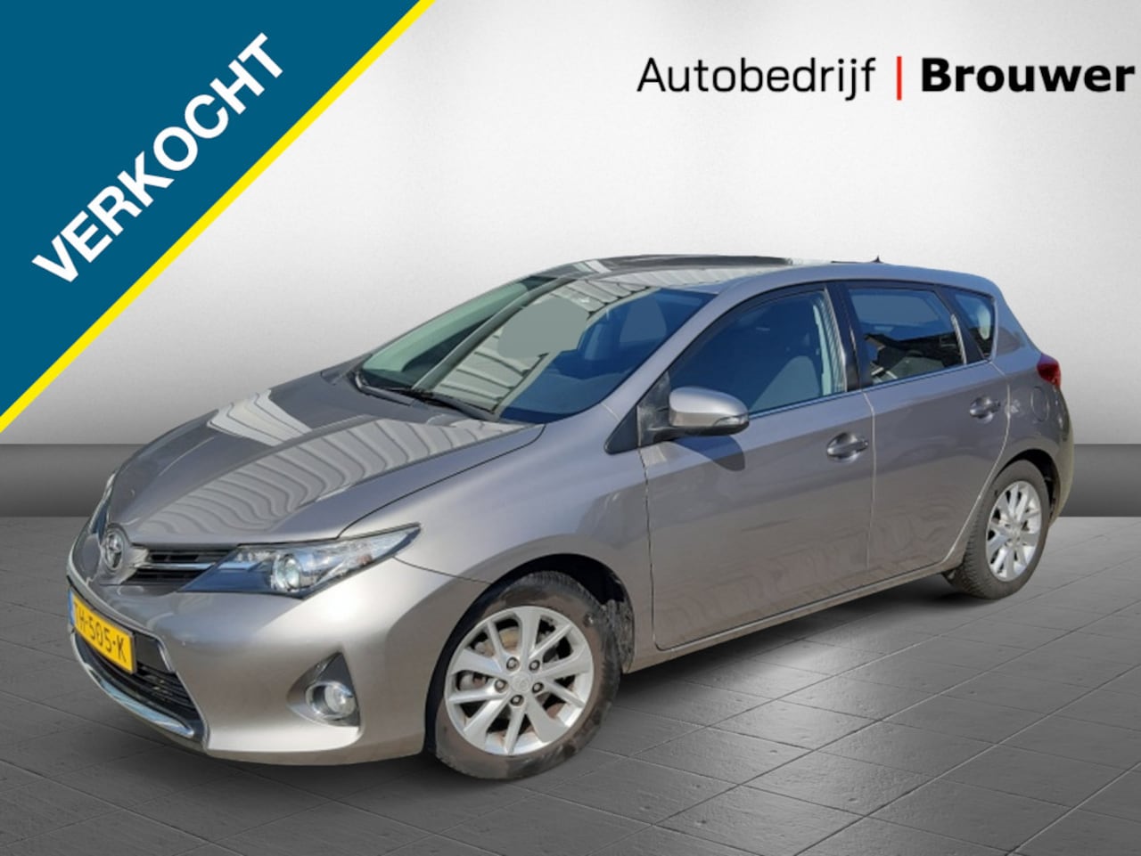 Toyota Auris - 1.6 Aspiration 5 drs. Airco/Trekhaak/Cruise-control/Navigatie - AutoWereld.nl