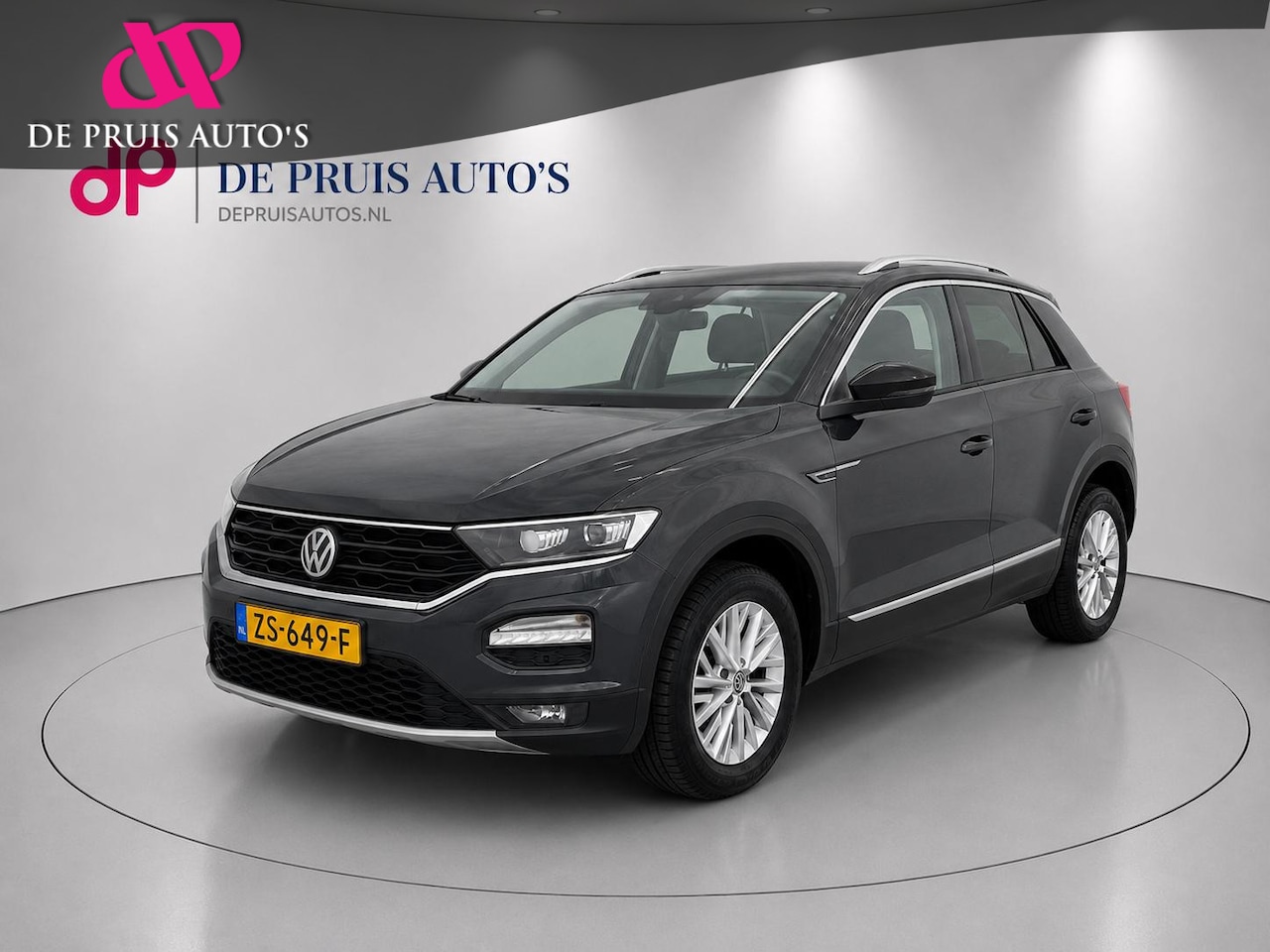 Volkswagen T-Roc - 1.5 TSI Style Business Trekhaak ACC Virtualcockpit Climatecontrol Navigatie App-connct/And - AutoWereld.nl
