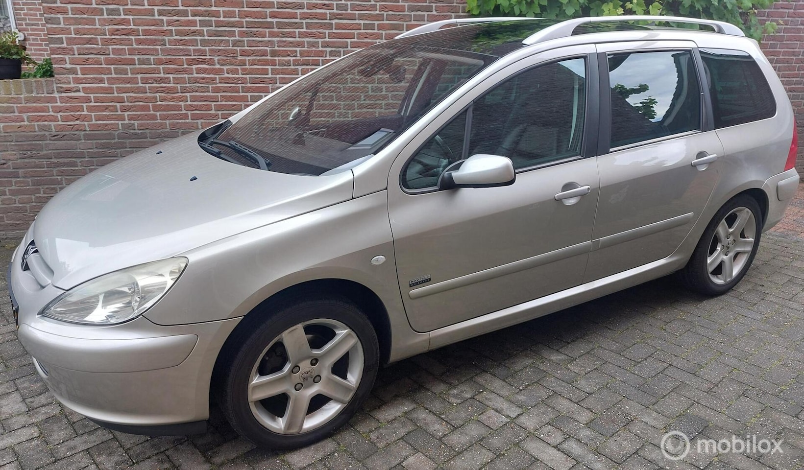 Peugeot 307 SW - 2.0 16V Navtech/Panorama/APK 25-2-27/N.Distr. - AutoWereld.nl
