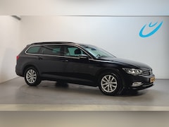 Volkswagen Passat Variant - 1.5 TSI 150pk DSG Business Navigatie Parkeersensoren App-Connect DAB+