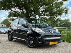 Peugeot 107 - 1.0-12V XS | 5-Deurs met 149.000 nu € 2.450,