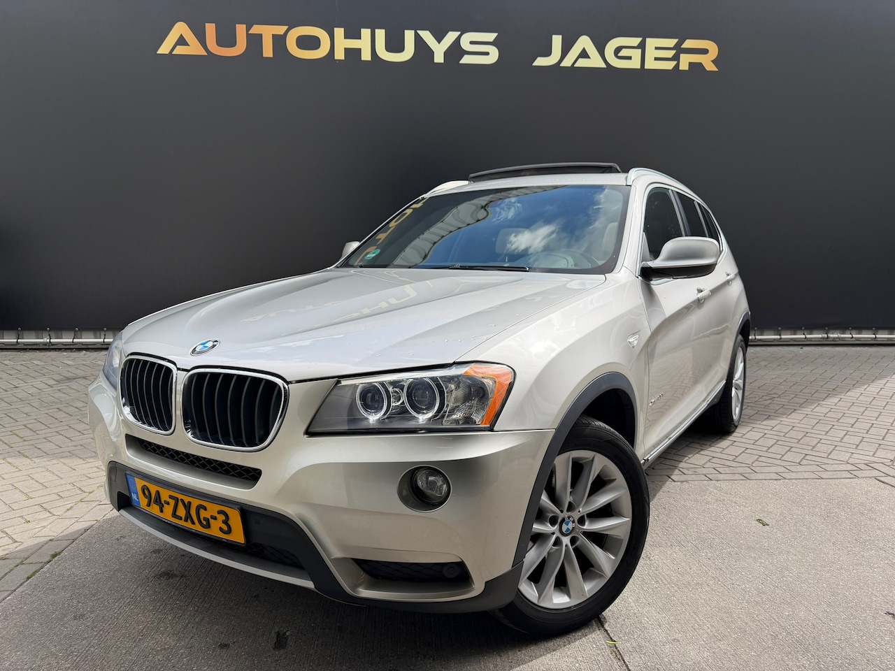 BMW X3 - XDrive28i High Executive Pano Leer Memory 360 Stuurverwarming - AutoWereld.nl
