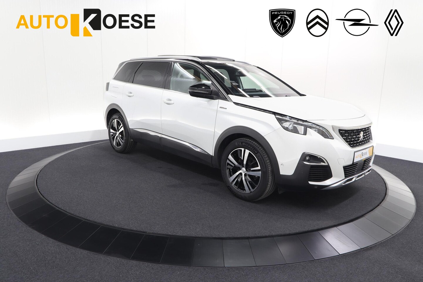 Peugeot 5008 - PureTech 130 EAT8 GT-Line | Schuif-/Kanteldak | Trekhaak | Elektrische Kofferklep | Camera - AutoWereld.nl