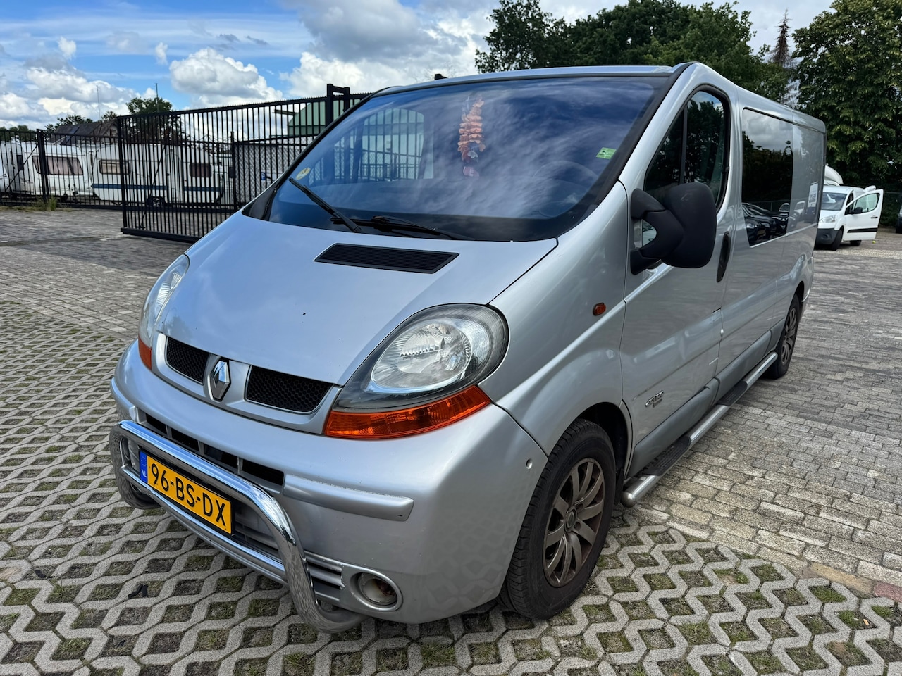 Renault Trafic - 2.5 dCi L2 H1 DC 2.5 dCi L2H1 DC - AutoWereld.nl