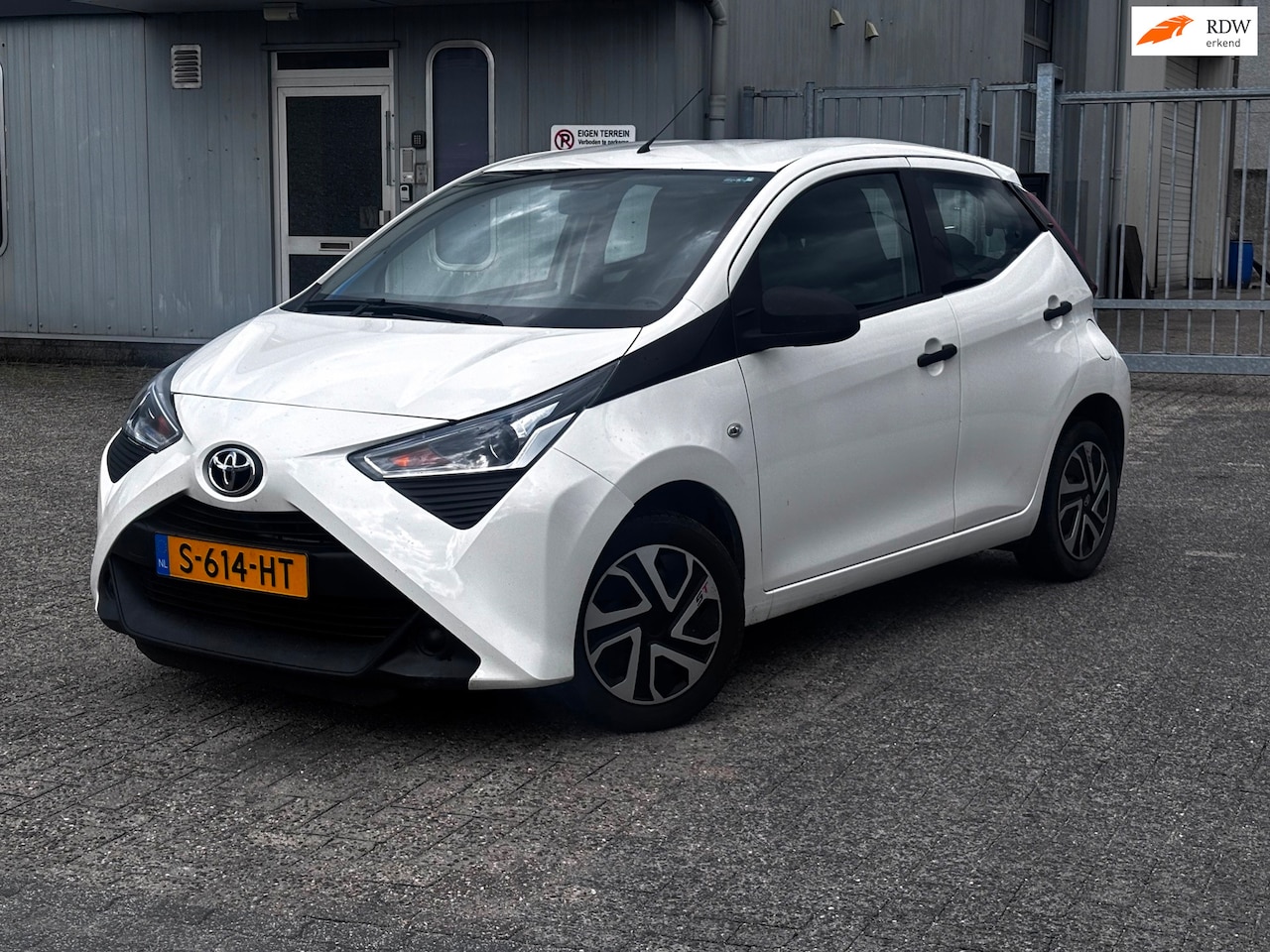 Toyota Aygo - 1.0 VVT-i x-cite 1.0 VVT-i x-cite, Nwe Apk, Airco, 5-drs, Elek pkt - AutoWereld.nl