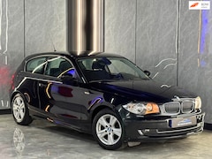 BMW 1-serie - 116i Business Line |Cruise|Airco|Trekhaak|Lmv|Boekjes