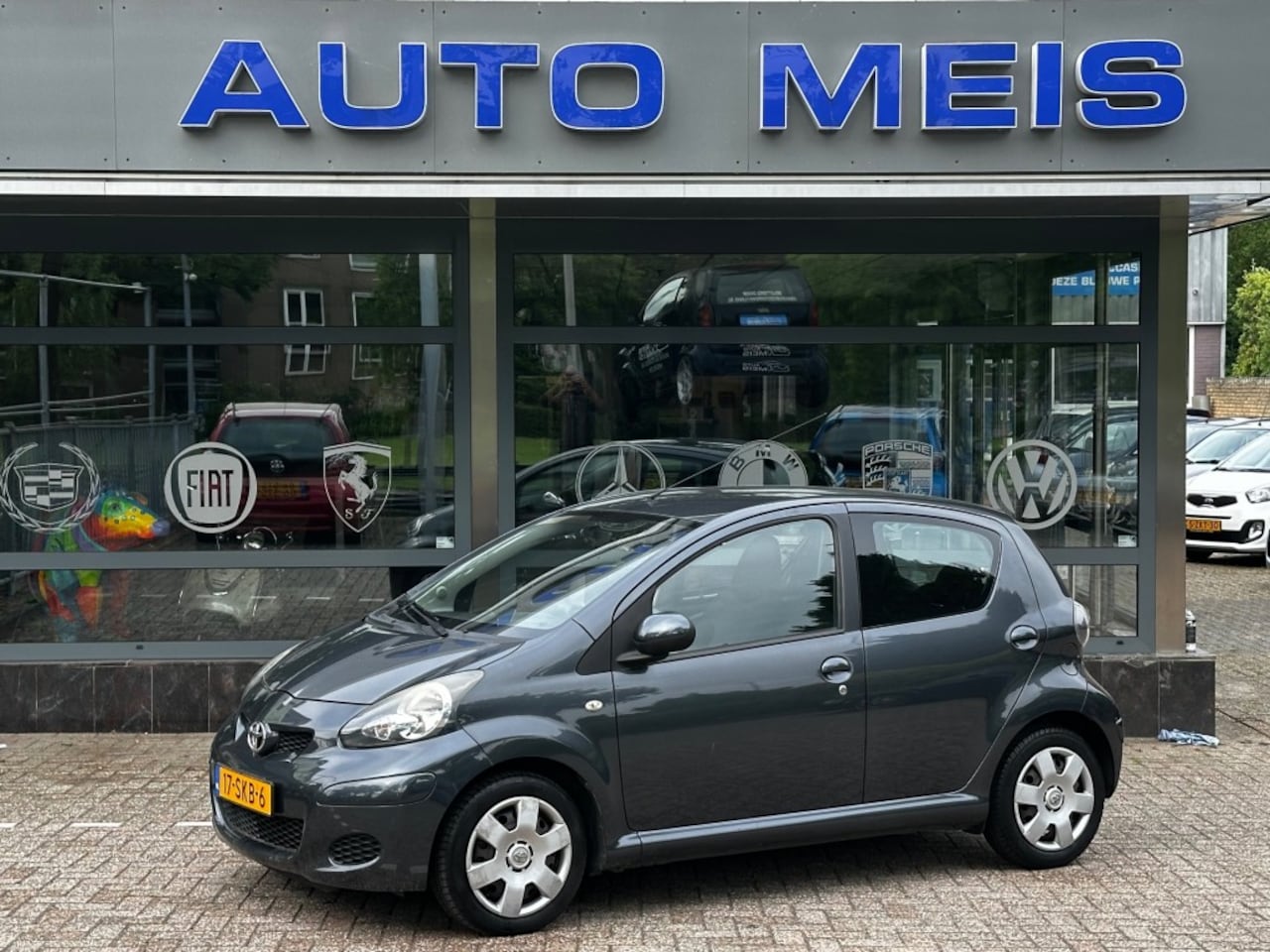 Toyota Aygo - 1.0-12V Comfort  Automaat Navi Airco Trekhaak NAP-Autopas - AutoWereld.nl