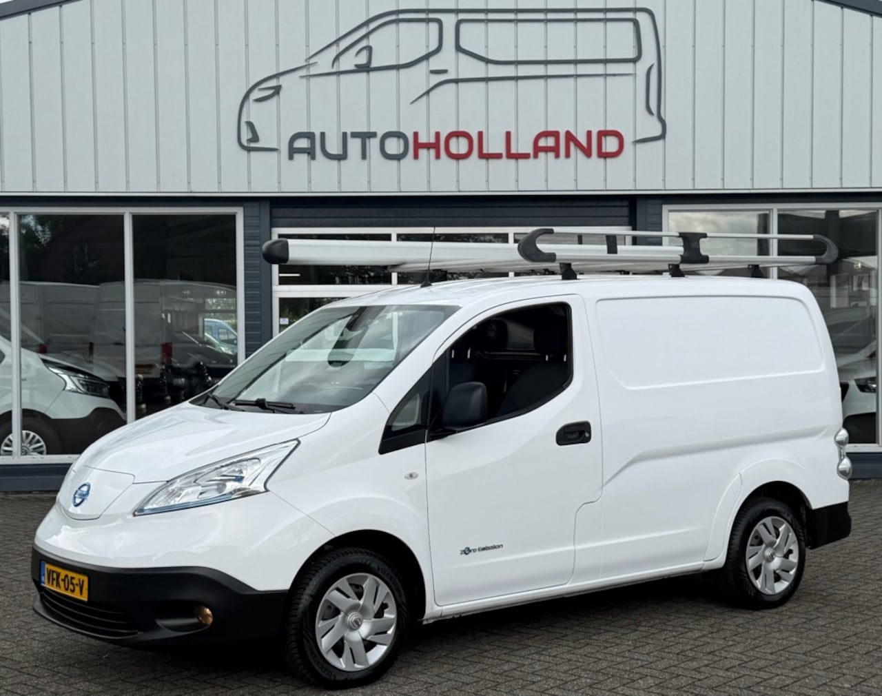 Nissan e-NV200 - ZERO EMISSIE 40KWH 80KW 120PK AIRCO/ NAVIGATIE/ CRUISE CONTROL/ CAMERA/ IMPERIAAL/ 100% DE - AutoWereld.nl