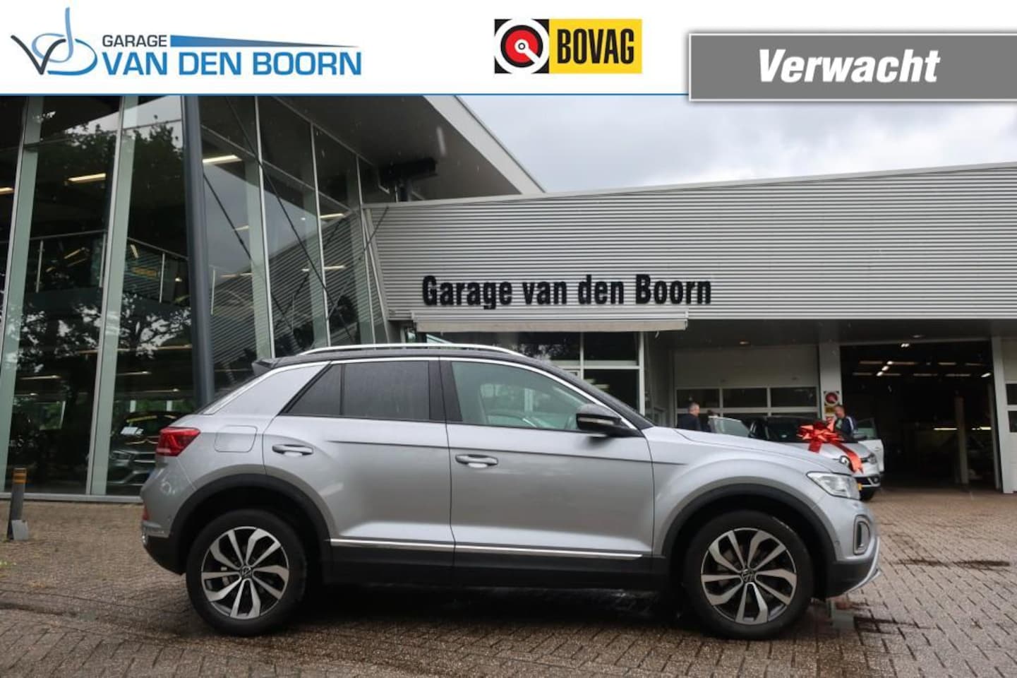 Volkswagen T-Roc - 1.5 TSI 1.5 TSI, Stoel- en Stuurverwarm, Massagestoel, Trekhaak, CarPlay/Android etc. - AutoWereld.nl