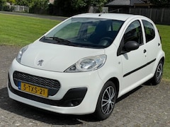 Peugeot 107 - 1.0 5-deurs/ Airco/ Weinig km's