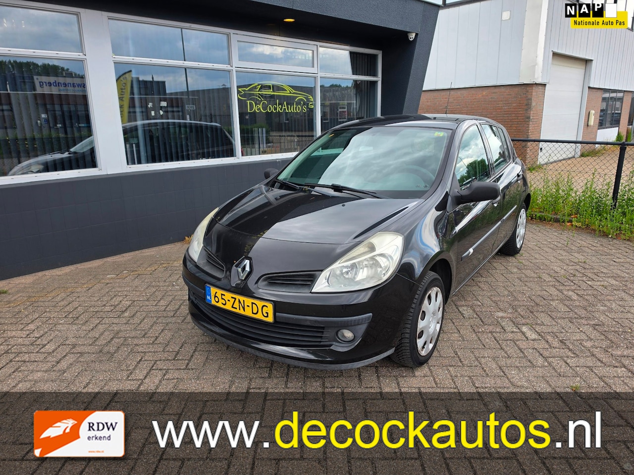 Renault Clio - 1.2-16V Special Line 1.2-16V Special Line - AutoWereld.nl