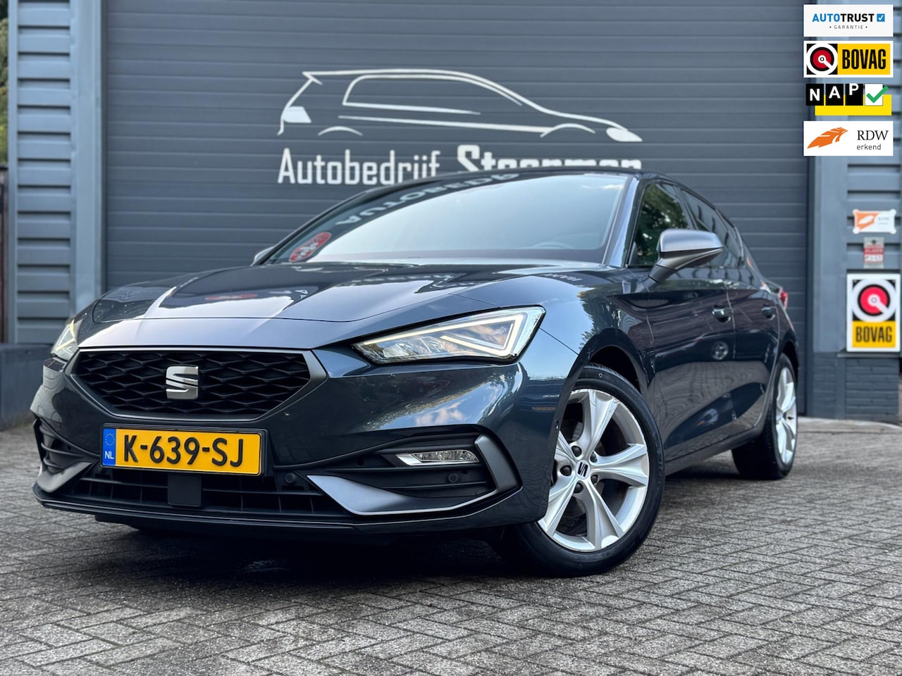 SEAT Leon - 1.5 eTSI FR | LED | Carplay | Camera | Sfeerverl. - AutoWereld.nl