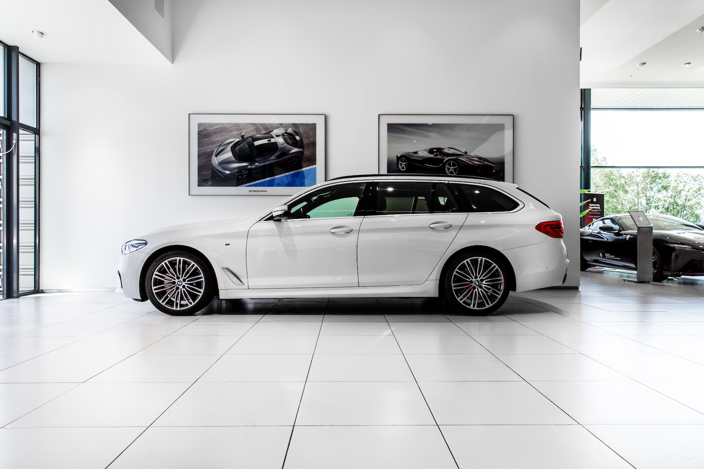 BMW 5-serie Touring - 540i xDrive High Executive 540i xDrive High Executive - AutoWereld.nl