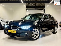 BMW 3-serie - 316i High Executive LED|NAVI|STOELVERWARM