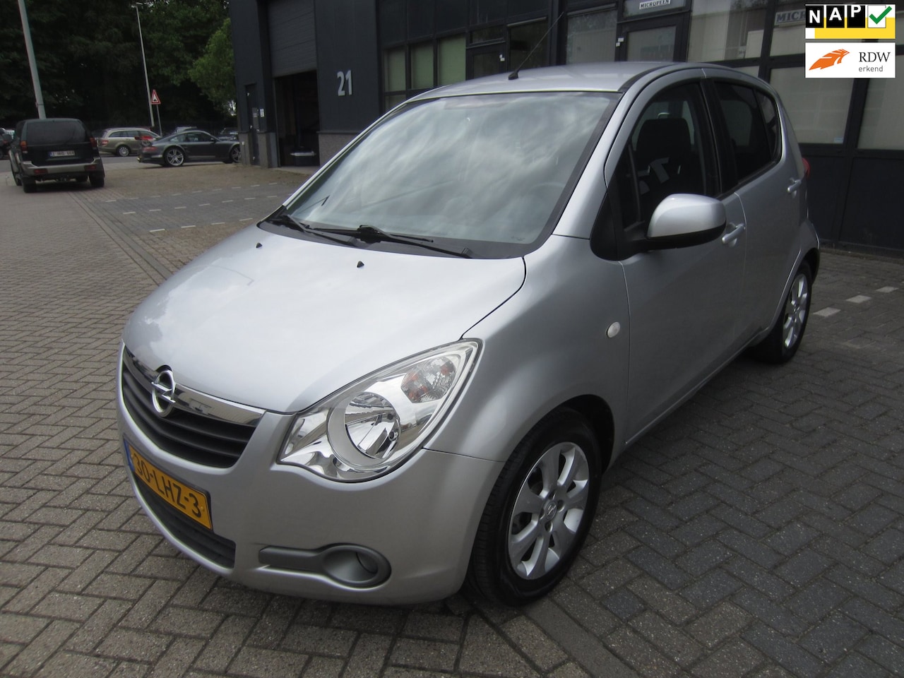 Opel Agila - 1.2 Edition 2010 Airco 71.000KM NAP! APK! - AutoWereld.nl