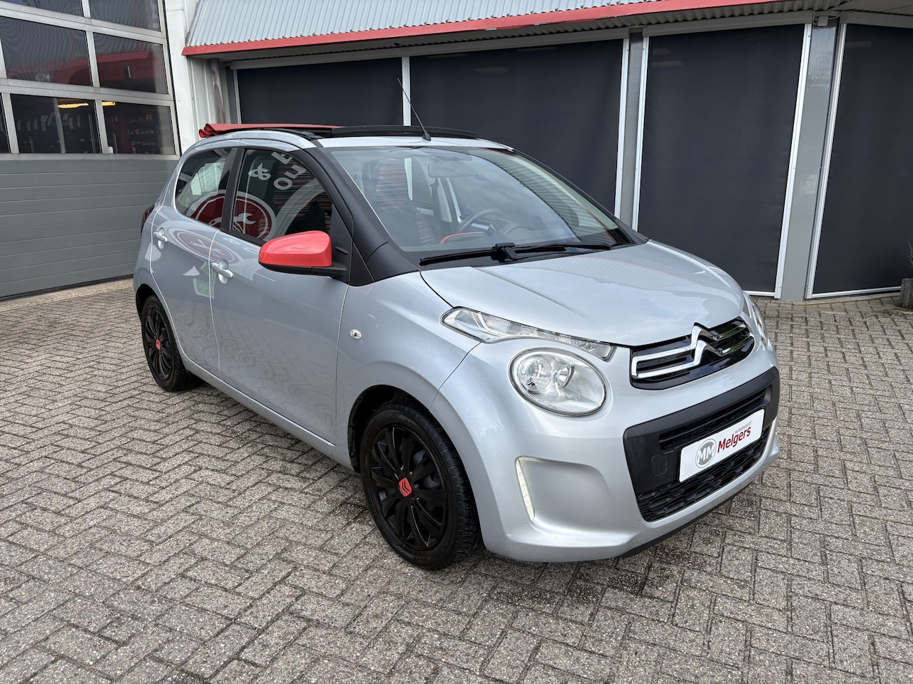 Citroën C1 - 1.2 PureTech Airscape Shine 1.2 PureTech Airscape Shine - AutoWereld.nl