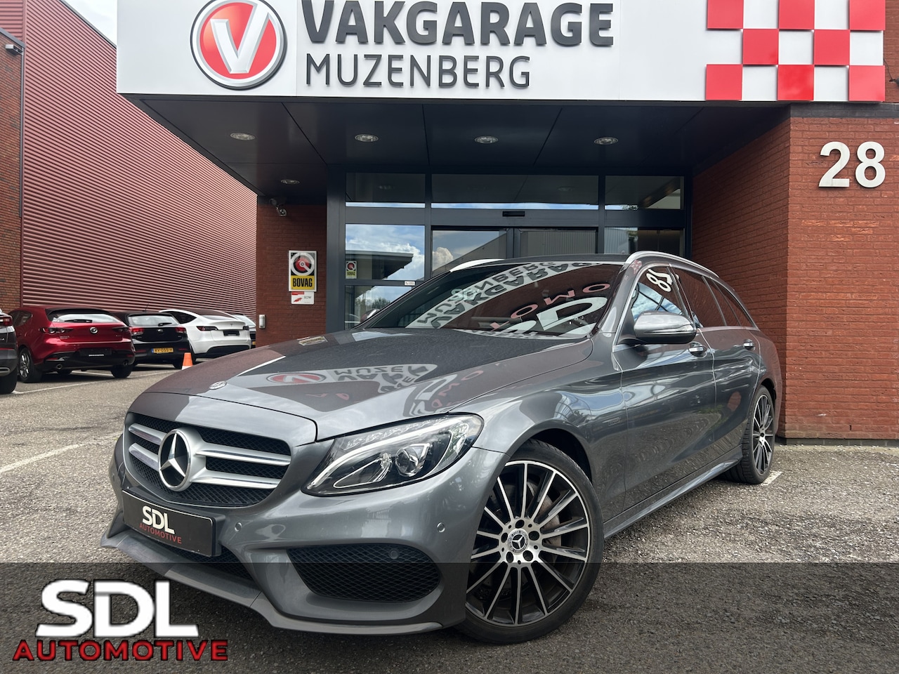Mercedes-Benz C-klasse - 350 e Business Solution AMG Upgrade Edition // FULL LED // LEDER // BURMESTER AUDIO // NAV - AutoWereld.nl