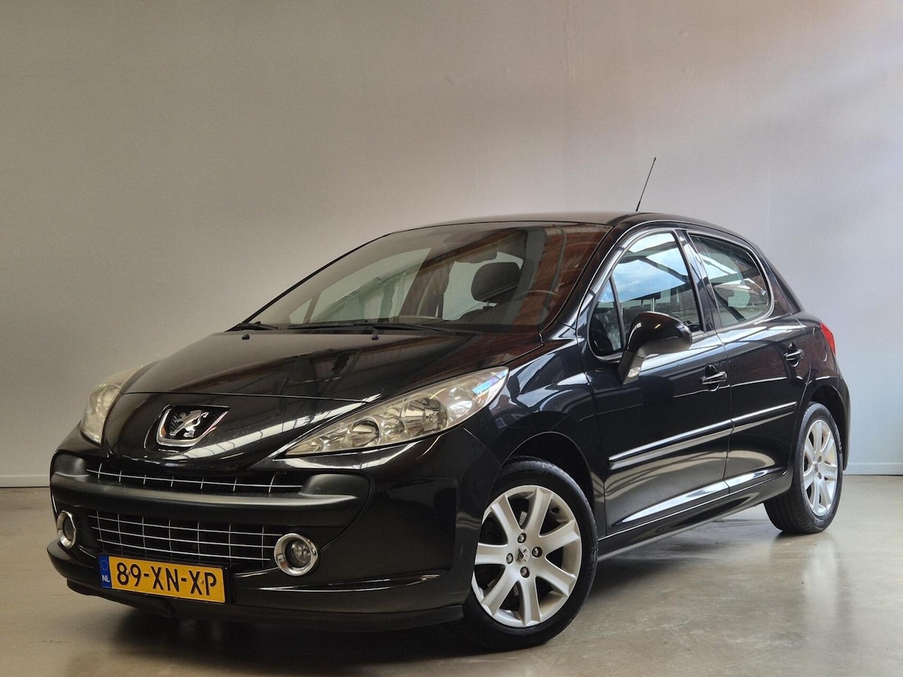 Peugeot 207 - 1.6 VTi XS 1.6 VTi XS - AutoWereld.nl